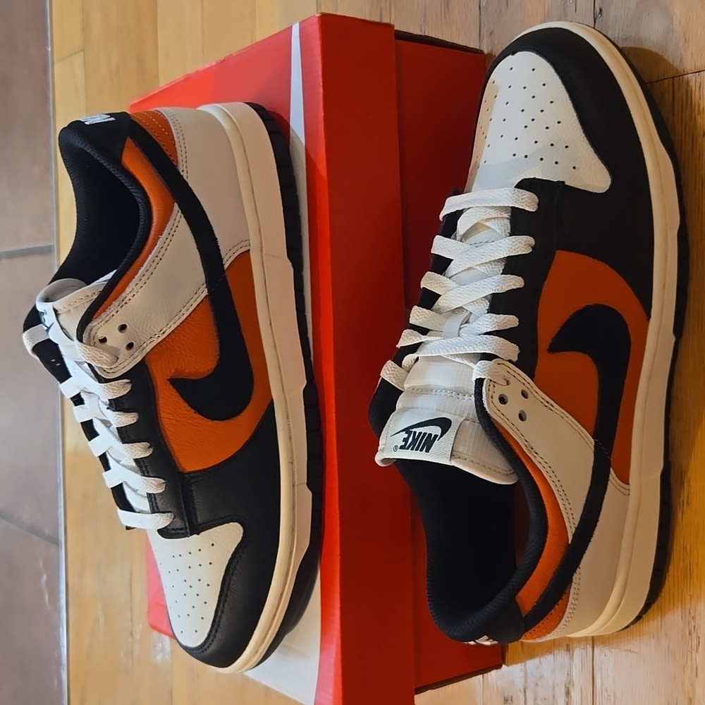 Nike Dunk Low Retro Phanthom Black/Vintage Coral Size M8.5/W10 HQ4988 030 - Picture 2 of 7